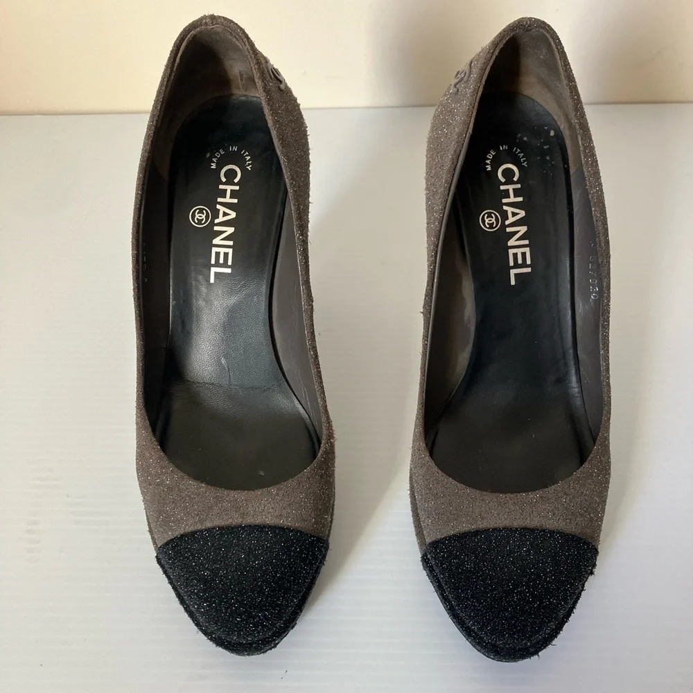 Chanel Charcoal Gray Sparkle Textured Black Cap Toe Platform Pump Heels size 39